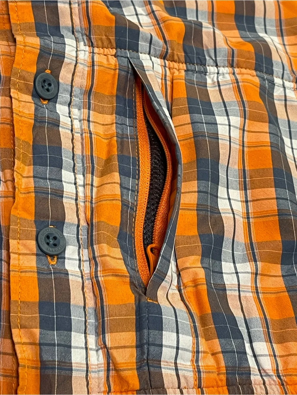 The North Face Men’s M Regular Plaid Short Sleeve Button-Up Point Collar Pockets